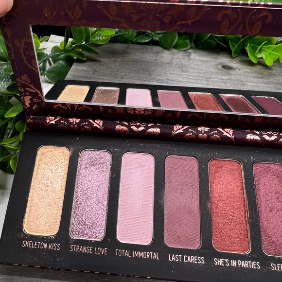 Melt Cosmetics She’s in Parties - Picture 6 of 6